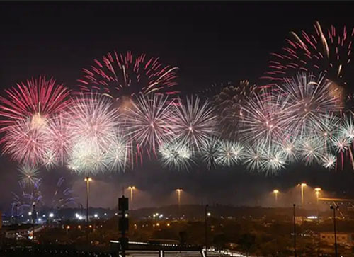 西林县焰火晚会